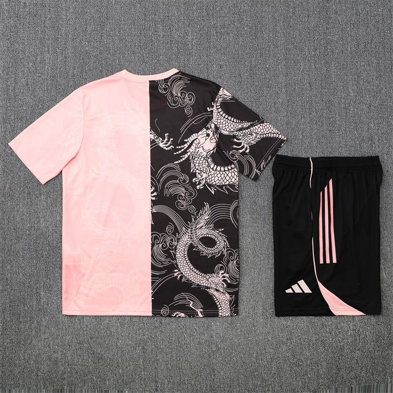 Real Madrid Madrid Trainingsset 25/26 Trikot und Shorts