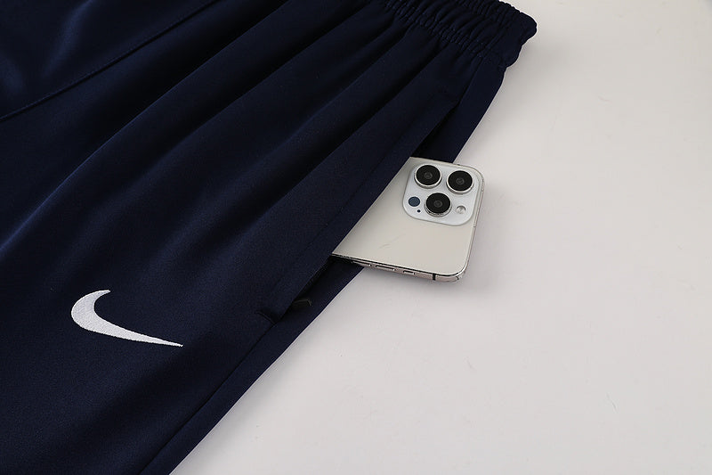 Nike Trainingsanzug Jacke und Hose Herren