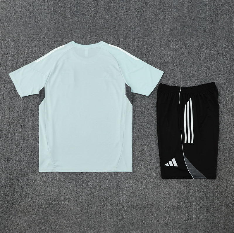 Japan Trainingsset 25/26 Trikot und Shorts