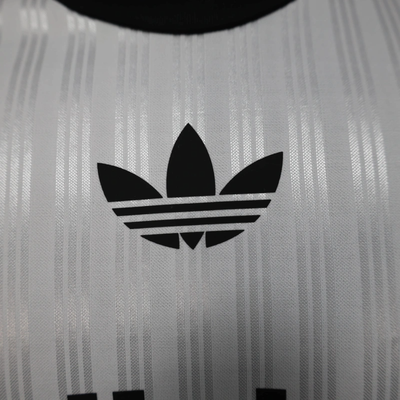 Adidas Herren Spieler-Version Trikot
