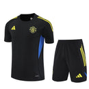 Manchester United Trainingsset 25/26 Trikot und Shorts