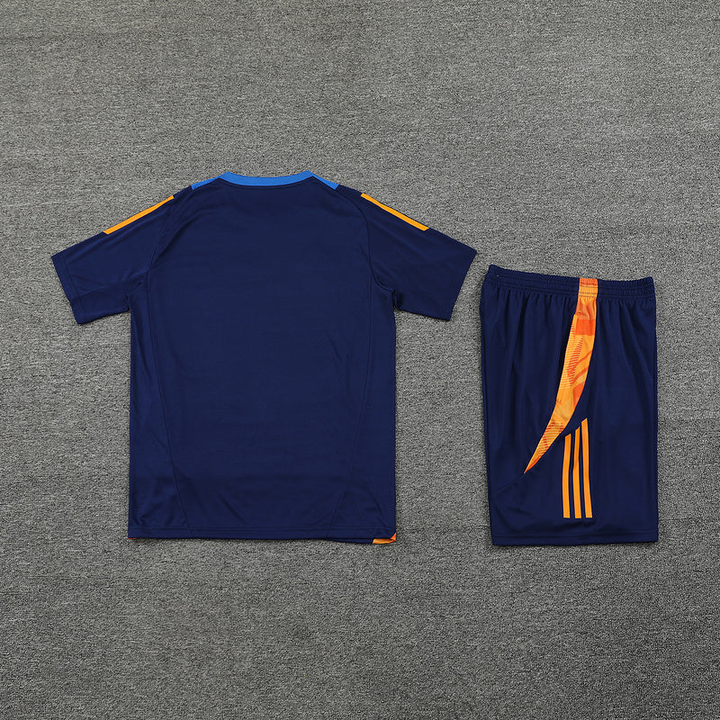 Adidas Herren-Set Trikot und Shorts