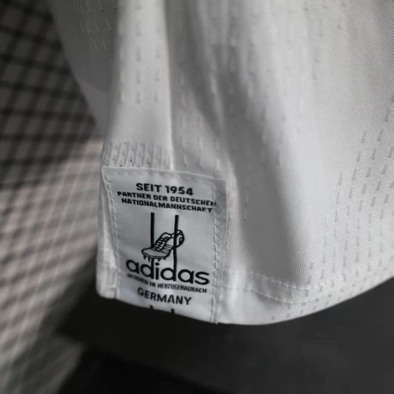 Deutschland Heimtrikot 25/26 Herren Spieler-Version Weiß