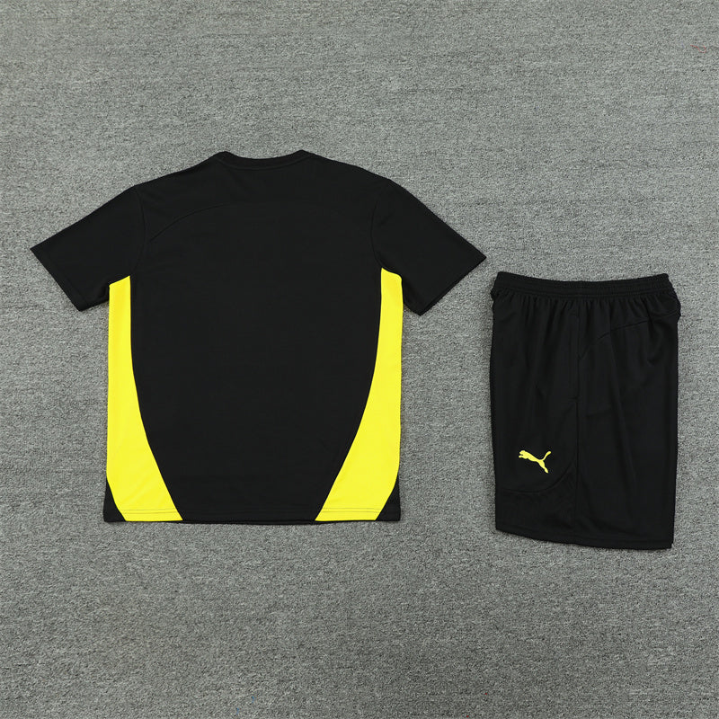 Borussia Dortmund Trainingsset 24/25 Trikot und Shorts