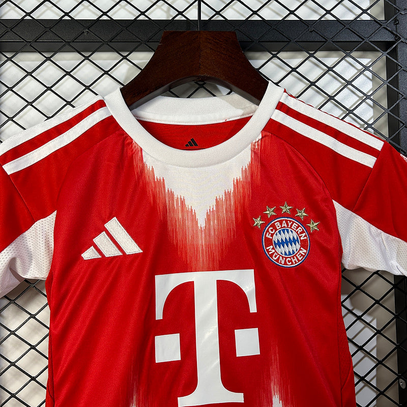 Kinder-Set Bayern München Heimtrikot 25/26