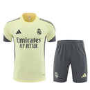 Real Madrid Madrid Trainingsset 25/26 Trikot und Shorts