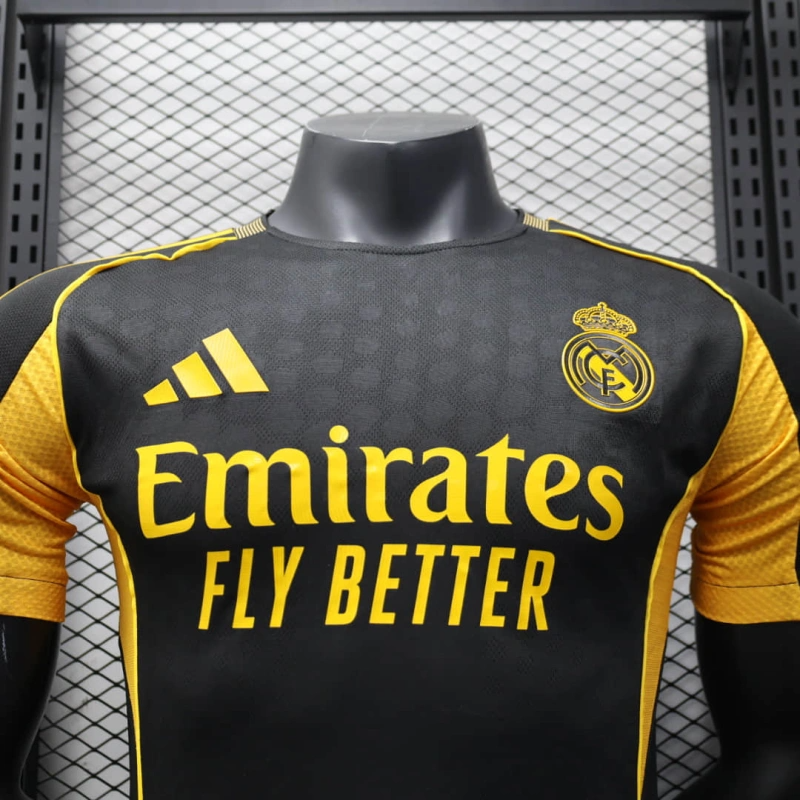 Real Madrid Limitierte Edition Heimtrikot 25/26 Herren Spieler-Version