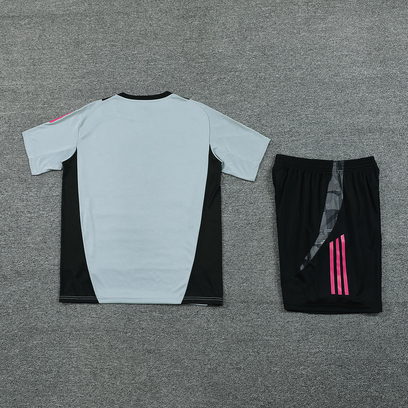 Adidas Herren-Set Trikot und Shorts