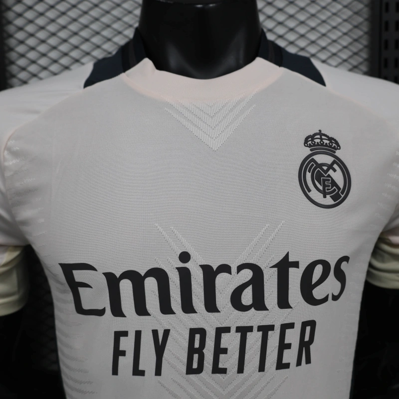 Real Madrid Trainingsshirt 24/25 Herren Spieler-Version