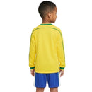 Shop des Spielers, Brasilien Kinder-Set 1998, Brasilien Trikot Kinder Langarm, Brasilien Heimtrikot Retro, Brasilien Shorts Kinder, Fußball Trikot Brasilien gelb, Brasilien 98 Trikot Kinder, Seleção Kinder-Set Retro, Fußball-Shop Brasilien, Brasilien Retro-Kollektion Kinder, Brasilien Set Langarm Trikot, Brasilien Kindertrikot 98.