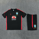 Brasilien Trainingsset Jordan 2026 2027 Herren schwarz Trikot und Shorts 1.1 Premium Qualität Shop des Spielers CBF Jordan Gear Black Gold, Brasilien Jordan Trainingsset, Brazil Jordan Kit 2026, Brasilien Trikot schwarz gold, Jordan Fußballbekleidung, 1.1 Qualität Brasilien, Seleção Fanshop, Jordan Jumpman Trikot Brasilien, Fußball Set Herren schwarz.