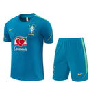 Brasilien Trainingsset Nike 2026 2027 Herren grün Trikot und Shorts 1.1 Premium Qualität Shop des Spielers Seleção Nike Gear, Brasilien Trainingsset 2026, Nike CBF Gear, Brasilien Trikot grün, Fußball Trainingsset Herren, 1.1 Qualität Brasilien, Vinícius Jr Training, Seleção Fanshop Deutschland, Fußball Set Nike grün, Brasilien Fußballbekleidung 2027.