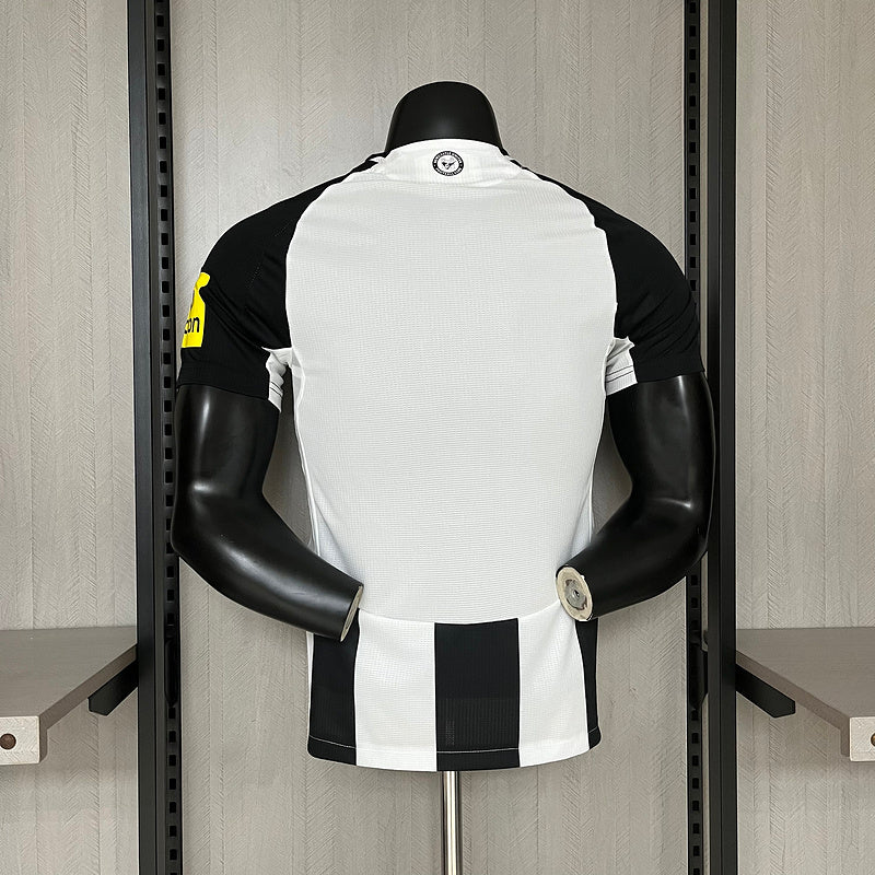 Newcastle Heimtrikot 24/25 Herren Spieler-Version