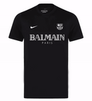 Camiseta Barcelona edición limitada, camiseta Nike x Balmain Barcelona, camiseta FC Barcelona 2024/25, camiseta negra Barcelona, camiseta reflexiva Barcelona, camiseta Balmain Barça, camiseta exclusiva Nike Barcelona, camiseta lujo FC Barcelona, camiseta Barça Nike Balmain, camiseta edición limitada Nike