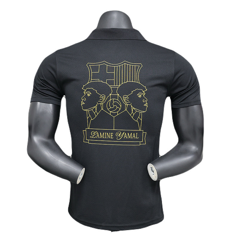 camiseta Barcelona Lamine Yamal, camiseta Barcelona edición especial, camiseta Barcelona polo versión jugador, camiseta negra Barcelona 24/25, camiseta Lamine Yamal, camiseta número 304 Barcelona, camiseta Barcelona con detalles dorados, camiseta FC Barcelona hombre, camiseta versión jugador Lamine Yamal, camiseta Nike Barcelona, camiseta Lamine Yamal edición limitada, camiseta Barcelona 2024, camiseta edición especial Yamal, camiseta Barcelona 2025 hombre, camiseta colección Lamine Yamal, camiseta Barcelon