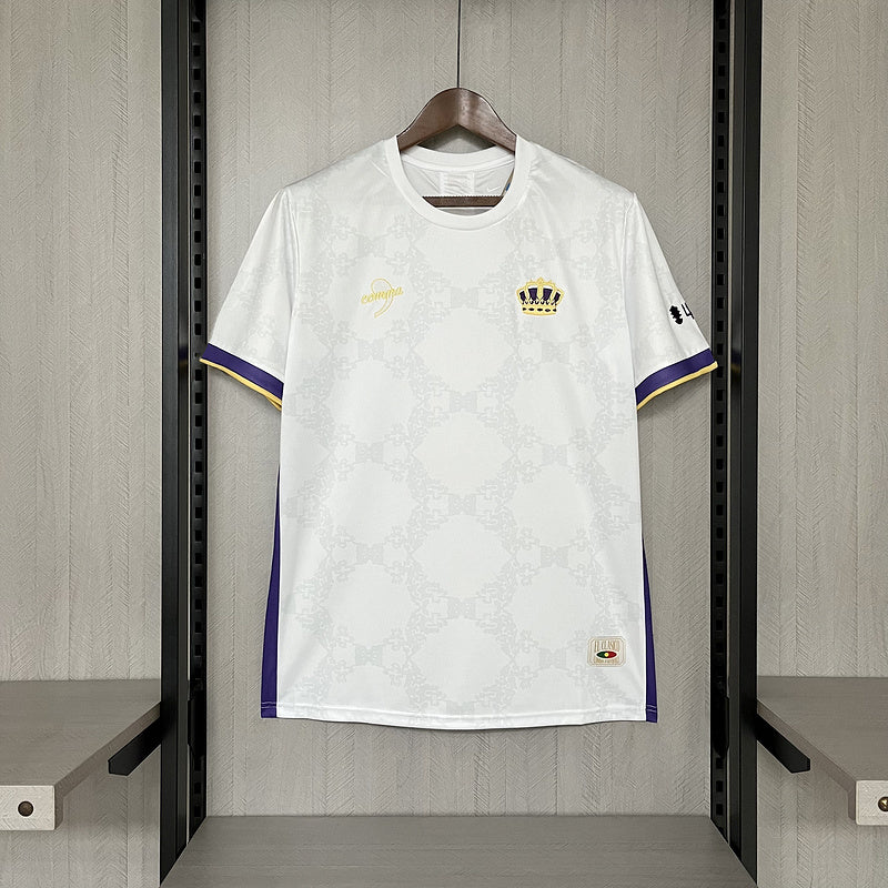 camisa portugal edición especial, camisa portugal torcedor masculino, camisa masculina portugal blanca, camisa portugal 25/26, camisa portugal dorado azul marino, camisa fútbol portugal, camisa portugal 2025, camisa selección portugal edición limitada, comprar camisa portugal, camiseta torcedor portugal 25/26, camisa portugal especial masculina, camisa portugal escudo bordado, camisa edición especial portugal, camisa portugal para hinchada masculina, camisa blanca portugal edición especial