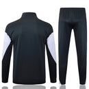 Chelsea FC, Trainingsanzug, 25/26, Herren, Schwarz, Jacke und Hose, Chelsea Fanwear, Chelsea Trainingsset, Fußball Fanartikel, Blues Style, Shop des Spielers, Casual Sportswear