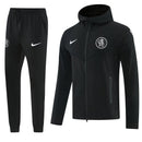 Shop des Spielers, Chelsea Trainingsanzug, Chelsea 25/26, Chelsea Trainingsanzug Schwarz, Chelsea Trainingsjacke, Chelsea Hose, Chelsea Sport-Set, Trainingsanzug Herren Schwarz, Chelsea 2026, Fußball Trainingsset, Chelsea Fan-Version, Trainingskleidung Chelsea, Chelsea Shop, Blues London.