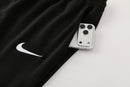 Shop des Spielers, Chelsea Trainingsanzug, Chelsea 25/26, Chelsea Trainingsanzug Schwarz, Chelsea Trainingsjacke, Chelsea Hose, Chelsea Sport-Set, Trainingsanzug Herren Schwarz, Chelsea 2026, Fußball Trainingsset, Chelsea Fan-Version, Trainingskleidung Chelsea, Chelsea Shop, Blues London.