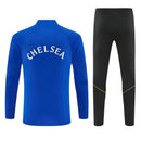 Shop des Spielers, Chelsea Trainingsanzug 26/27, Chelsea Jacke blau, Chelsea Hose schwarz, Chelsea FC Trainingsset, Chelsea Fan-Artikel, Chelsea Training 2026, Trainingsanzug Herren Chelsea, Chelsea Kleidung Deutschland, Fußball Trainingsanzug, Blues Fanshop, Chelsea Jersey Set.