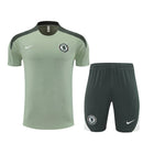 Chelsea FC Trainingsset 2025 2026 Herren graues Trikot graue Shorts 1.1 Premium Qualität Shop des Spielers Chelsea Workout Gear Grey, Chelsea Trainingsset 2025 grau, Chelsea Trikot grau, CFC Shorts grau, Chelsea FC Trikot 25/26, Fußball Trainingsset Herren grau, 1.1 Qualität Chelsea, London Fußball Training, Chelsea Fanshop Deutschland, Fußball Set grau Chelsea.