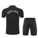 Shop des Spielers, Chelsea Trainingsset 26/27, Chelsea Trikot und Shorts schwarz, Chelsea FC Trainingskleidung, Chelsea Fan-Artikel, Chelsea Training 2026, Chelsea Trainingsset Herren, Fußball Trainingsset schwarz, Chelsea Kleidung Deutschland, Fußball-Shop, Chelsea Jersey Set.