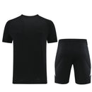 Adidas Set Herren Trikot und Shorts