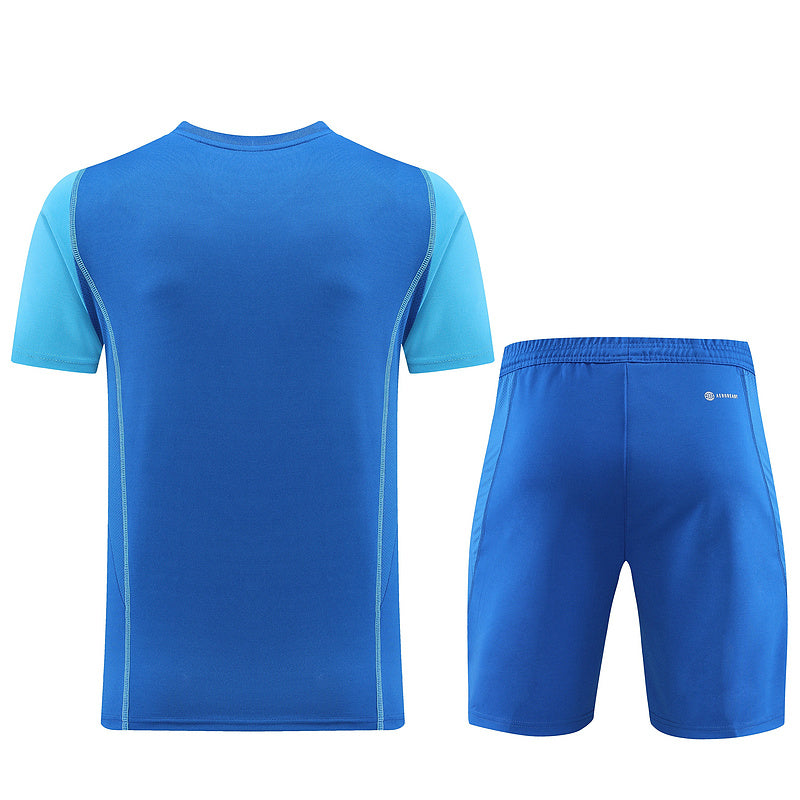 Adidas Set Herren Trikot und Shorts