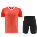 Adidas Set Herren Trikot und Shorts