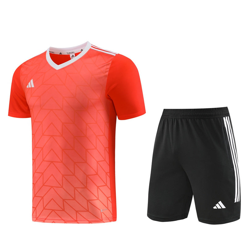 Adidas Set Herren Trikot und Shorts
