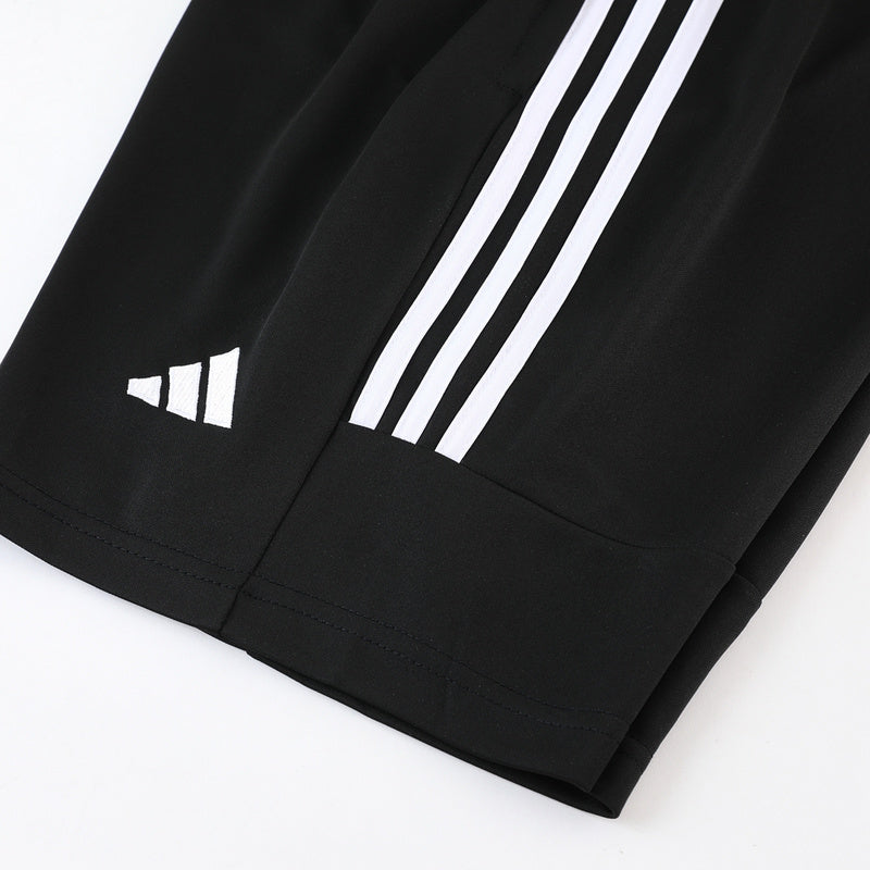 Adidas Set Herren Trikot und Shorts