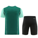 Adidas Set Herren Trikot und Shorts