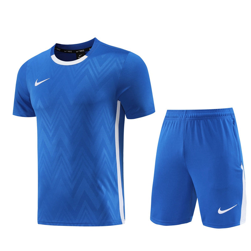 Nike Set Herren Trikot und Shorts