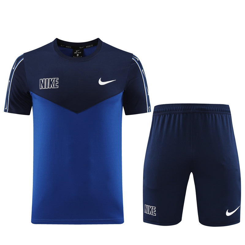 Nike Set Herren Trikot und Shorts