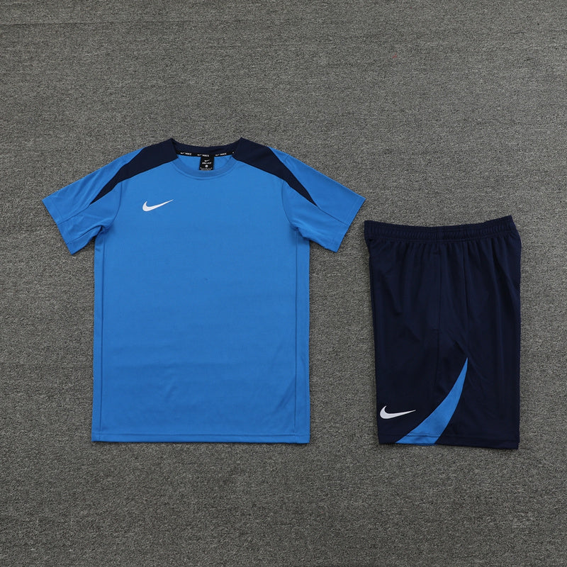 Nike Set Herren Trikot und Shorts