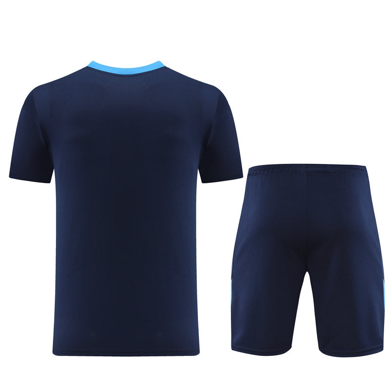 Nike Set Herren Trikot und Shorts