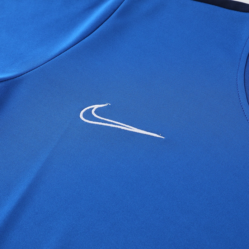 Nike Set Herren Trikot und Shorts