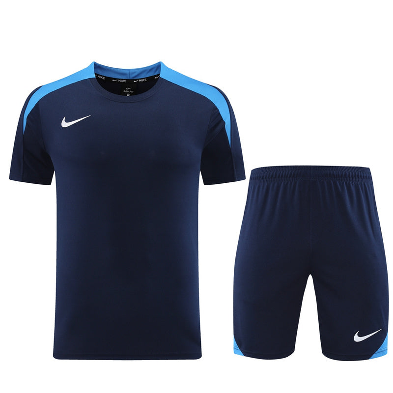 Nike Set Herren Trikot und Shorts