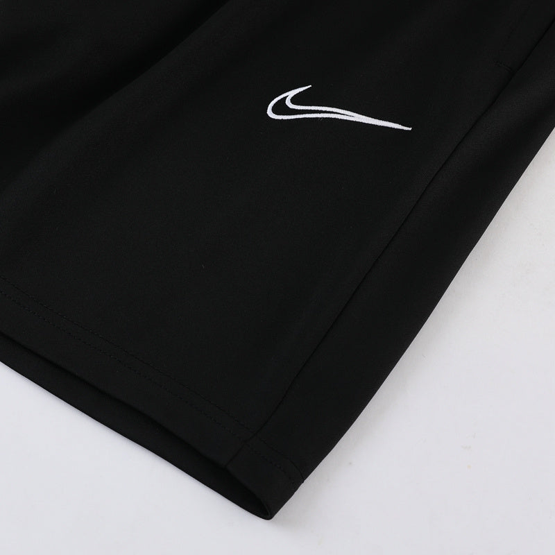 Nike Set Herren Trikot und Shorts
