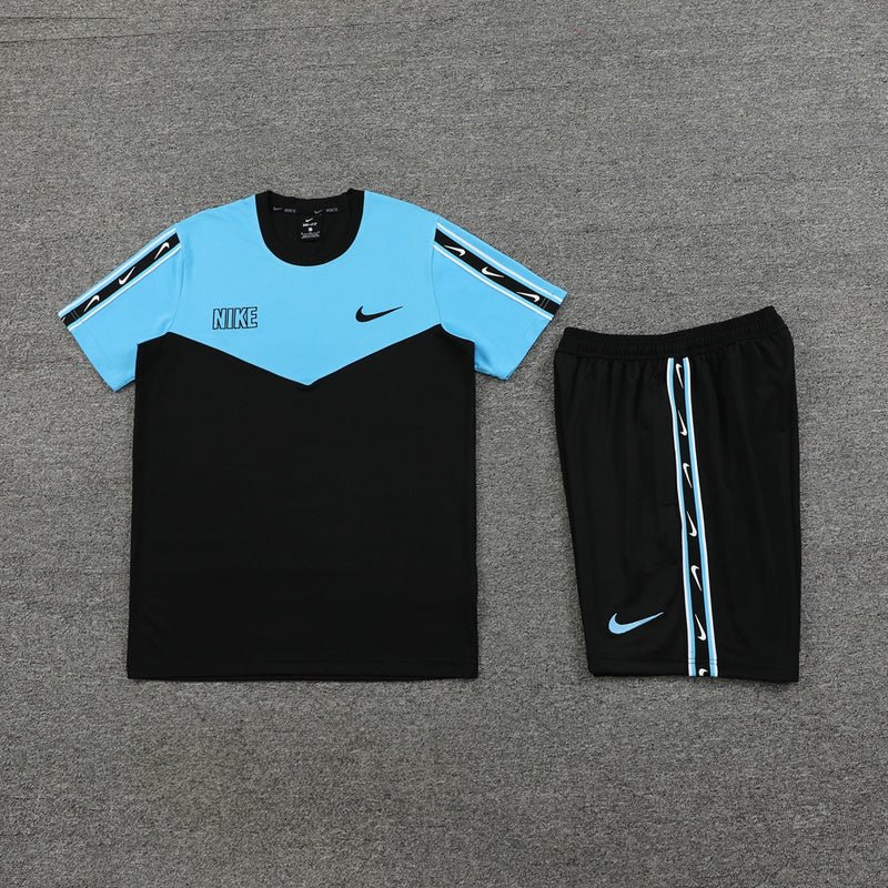 Nike Set Herren Trikot und Shorts