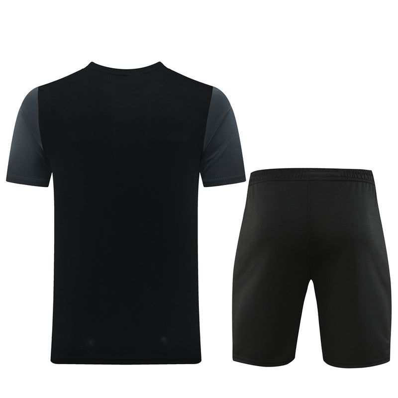 Nike Set Herren Trikot und Shorts