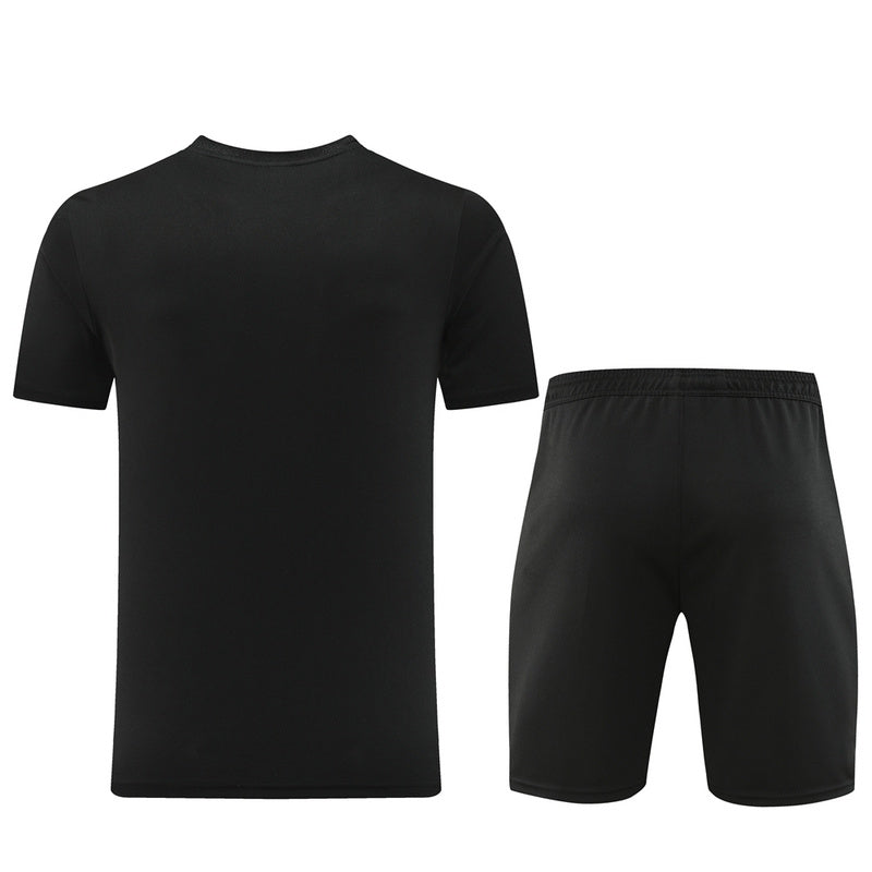 Nike Set Herren Trikot und Shorts