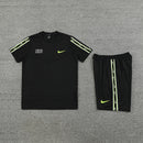 Nike Set Herren Trikot und Shorts