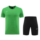 Nike Set Herren Trikot und Shorts
