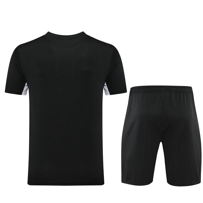 Nike Set Herren Trikot und Shorts