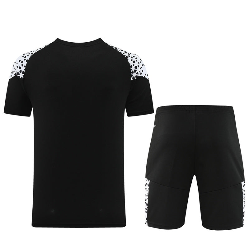 Puma Set Herren Trikot und Shorts