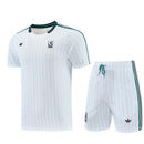 Liverpool FC Terrace Icons 26/27 Trikot und Shorts