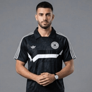 Shop des Spielers, Deutschland Trikot 1988, Deutschland Trikot 1990, Deutschland Retro Trikot, DFB Auswärtstrikot 1990, Deutschland Fußballtrikot schwarz, 80er Jahre Deutschland Trikot, 90er Jahre DFB Trikot, DFB Retro-Kollektion, Fußball-Shop Deutschland, Deutschland Trikot Klassiker, Retro Fan-Trikot Herren, Deutschland Trikot schwarz Retro.