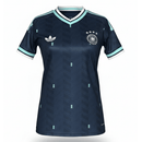 Deutschland Auswärtstrikot 2026 2027 Damen blau Fantrikot tailliert 1.1 Premium Qualität Shop des Spielers DFB Design modern. Shop des Spielers, Deutschland Trikot Damen 2026 blau, DFB Auswärtstrikot Frauen, Deutschland Trikot blau tailliert, Deutschland Damen-Trikot 26/27, 1.1 Qualität DFB Damen, Blaues DFB Trikot günstig, WM 2026 Damen-Kollektion.