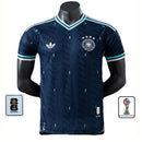 Deutschland Auswärtstrikot 2026 2027 Herren Spieler-Version Authentic mit WM-Patches Heat-Ready Shop des Spielers DFB blau, Deutschland Trikot 2026 auswärts, DFB Authentic Jersey, Deutschland Spieler-Version, WM 2026 Patches, DFB Trikot mit Badges, Authentic Fußballtrikot Deutschland, Musiala Trikot 2026, Wirtz DFB Trikot.